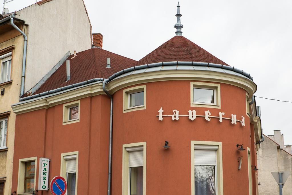 Taverna Panzio Шопрон Екстер'єр фото